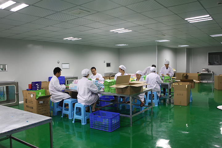 饮料包装现场(图1)