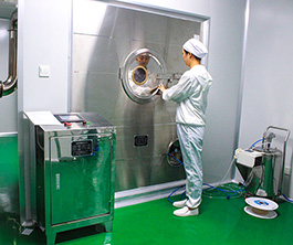 设备操作现场一