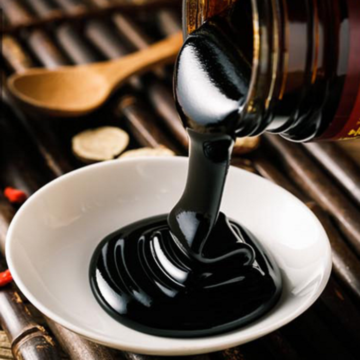 中药膏滋的奥秘,藏在"炼蜜"与"收膏"的火候之间——多一分则焦,少一分则散(图1)